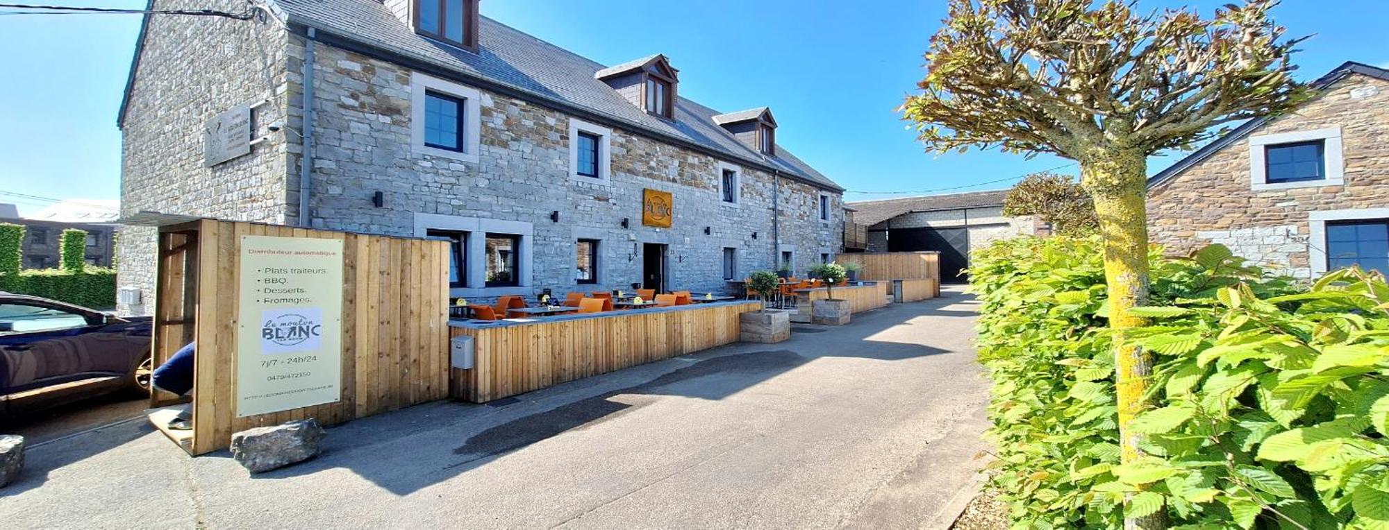 Sur Les Pres Hotel Ohey Exterior photo